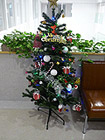 エレベーターホールのクリスマスツリー